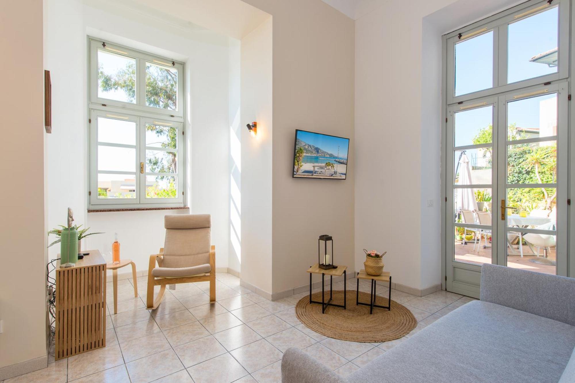 מנטון Oliviers -Agreable 2 Pieces Dans Maison Bourgeoise מראה חיצוני תמונה