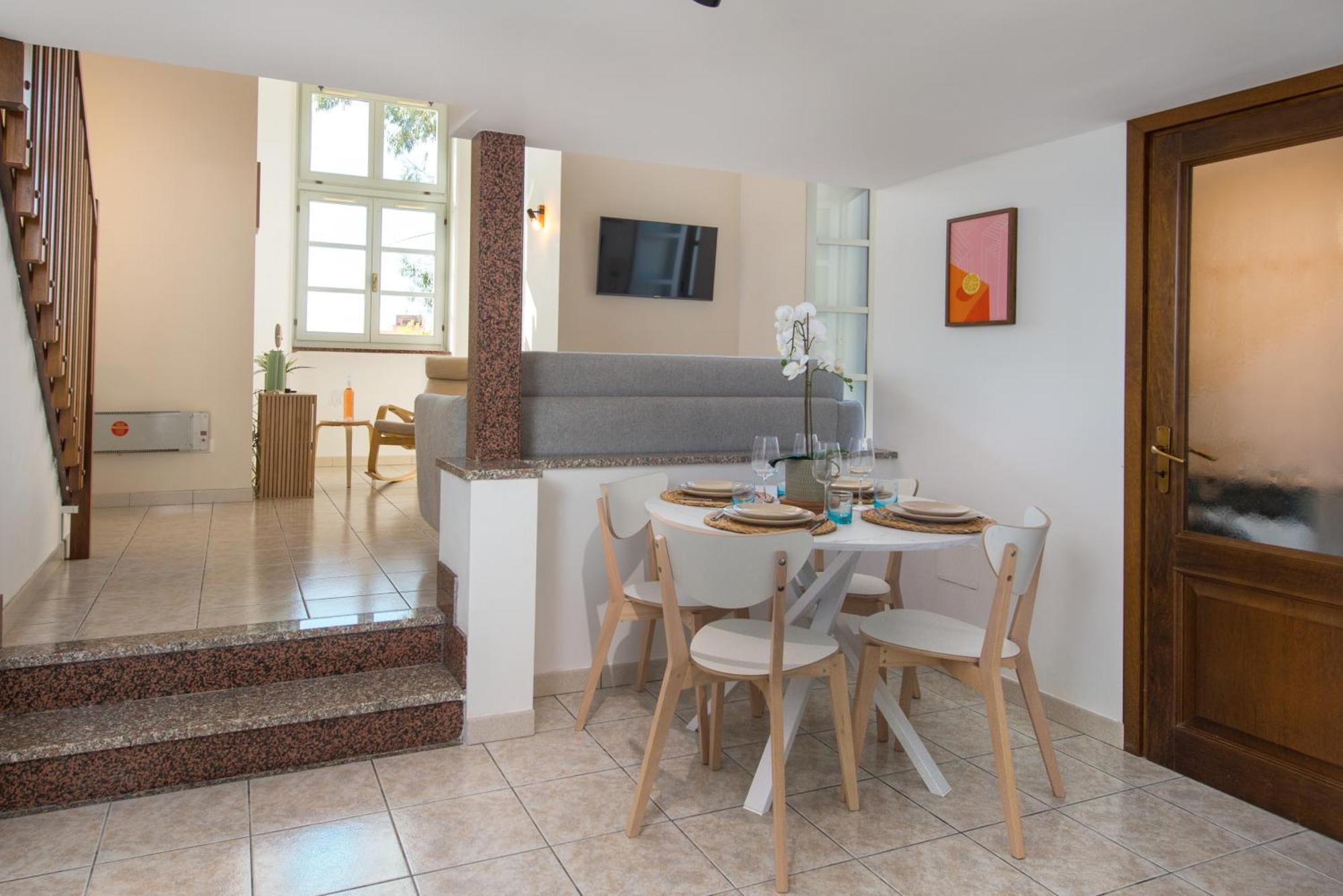 מנטון Oliviers -Agreable 2 Pieces Dans Maison Bourgeoise מראה חיצוני תמונה
