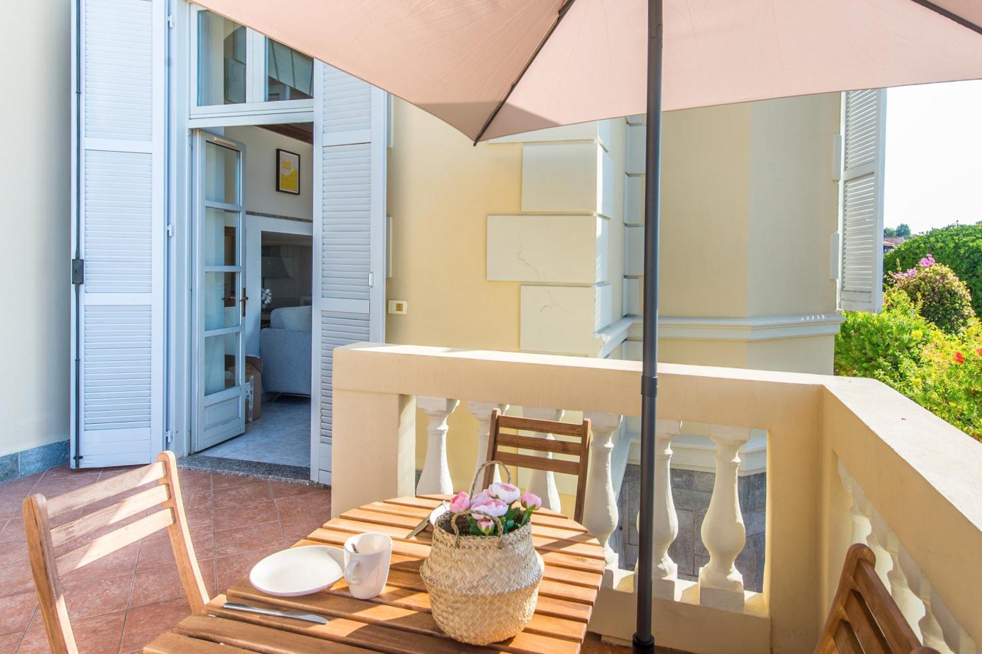 מנטון Oliviers -Agreable 2 Pieces Dans Maison Bourgeoise מראה חיצוני תמונה